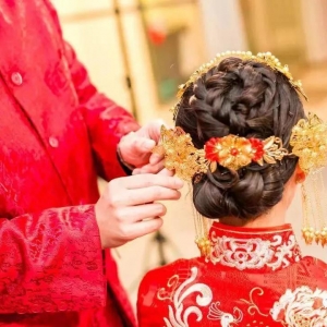 如何正确分析八字中的动婚信息？