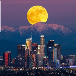 一位老和尚透露月亮的〝身世〞